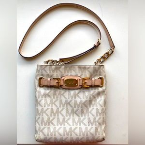 Excellent Condition Michael Kors Leather Handbag